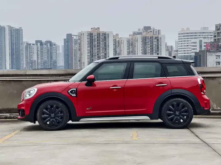 MINI COUNTRYMAN 2.0 T COOPER S ALL4 Traveller