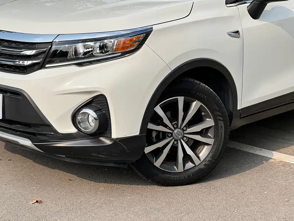GAC Trumpchi GS3 235 T Auto Elite