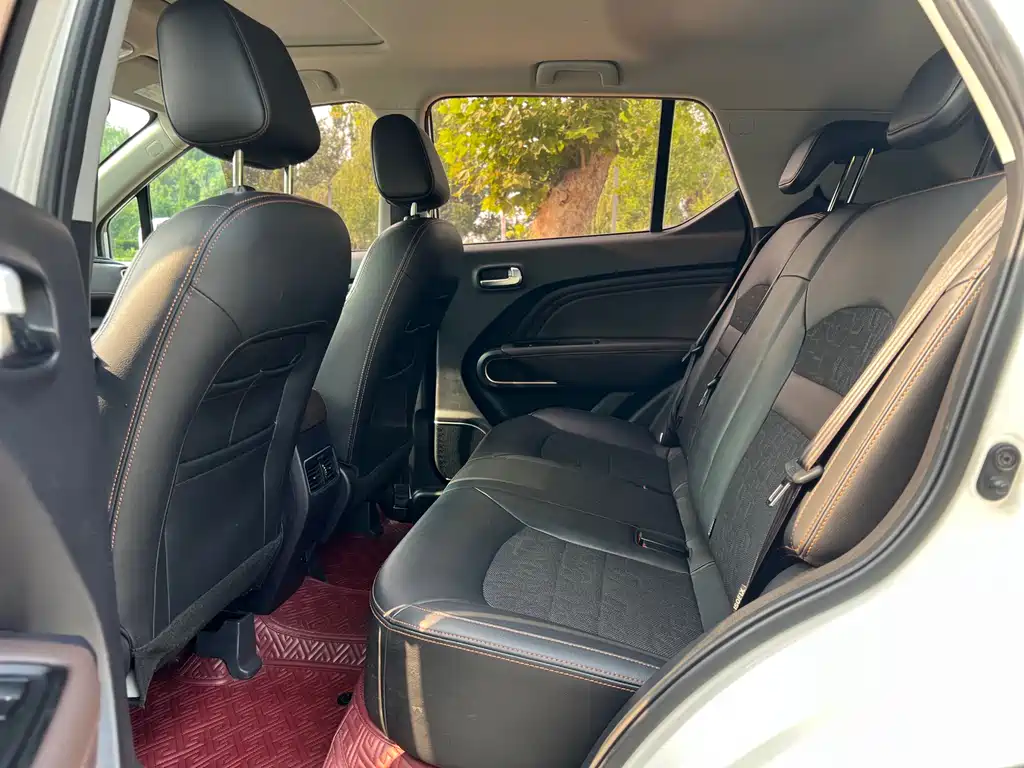 GAC Trumpchi GS3 235 T Auto Elite