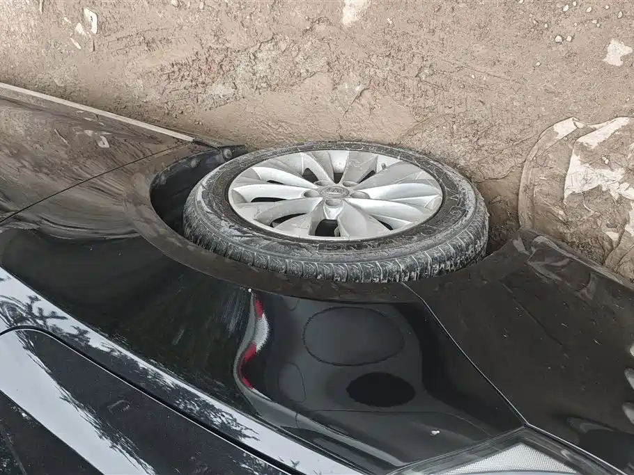 Raeton 睿骋 2013款 1.8 T 自动旗舰型 国IV