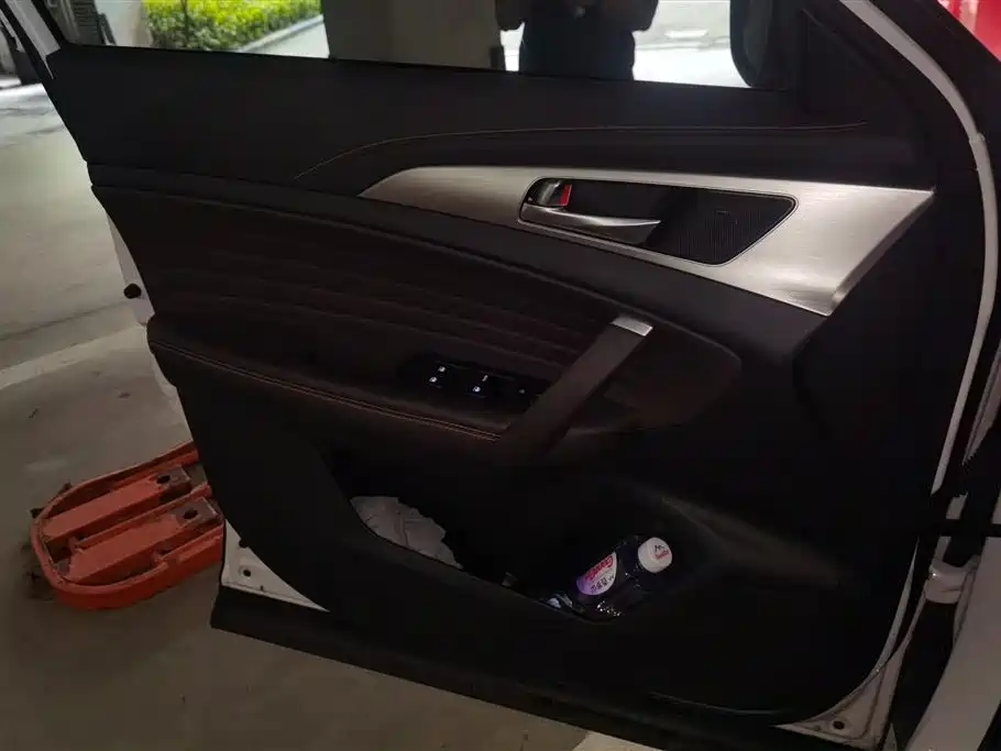 Changan CS35 PLUS 1.6 L Auto Connected