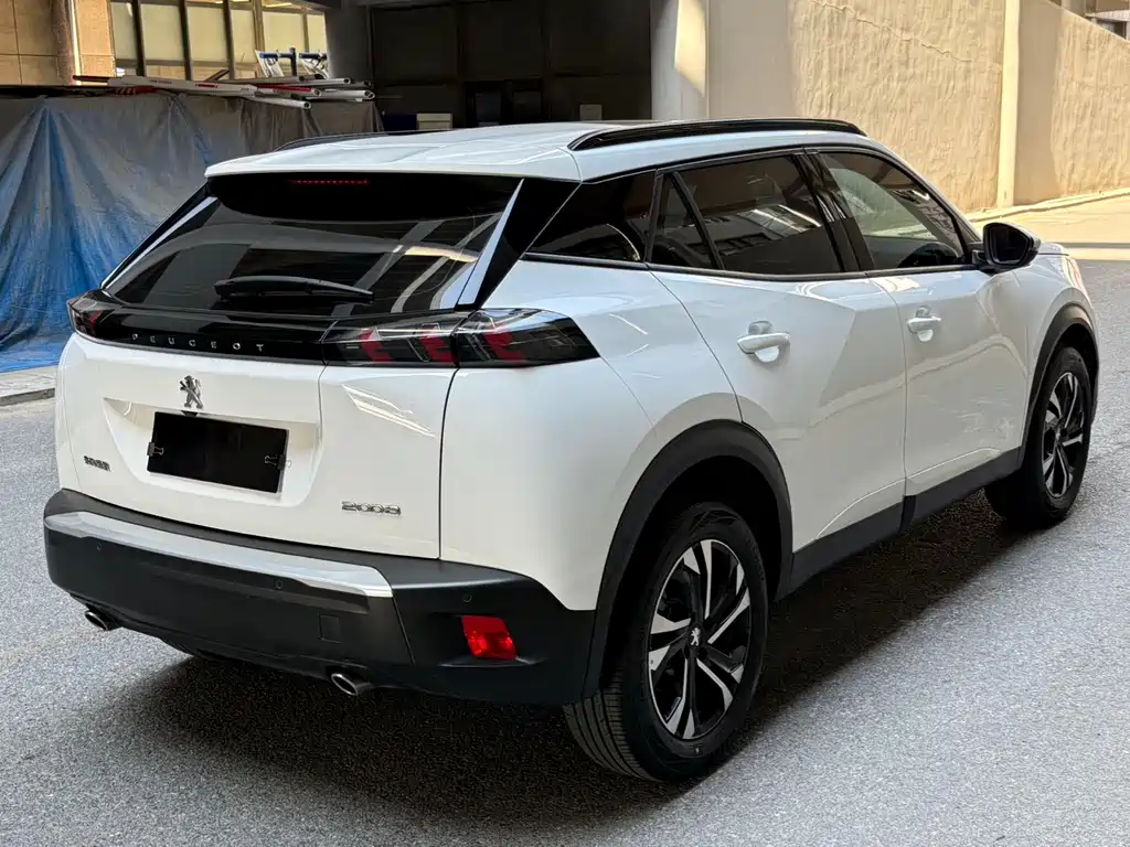 Peugeot 2008 2022 230 THP THE ONE