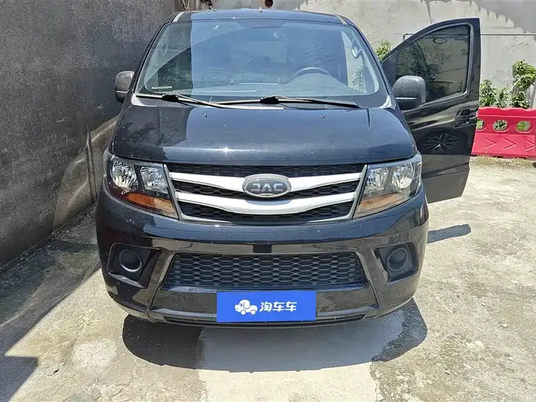 JAC Refine M3 瑞风M3 2023款 PLUS 1.5 T 5/7座经典版