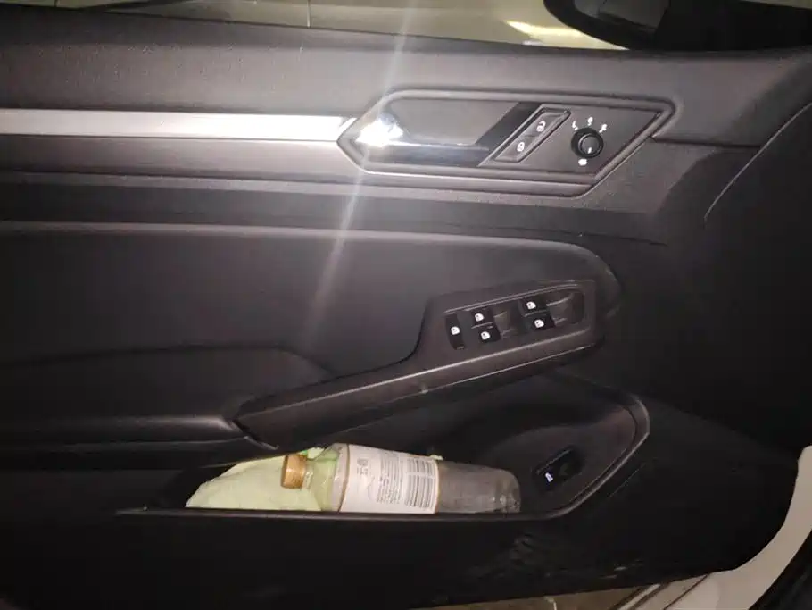 Lamando 280 TSI DSG Comfort