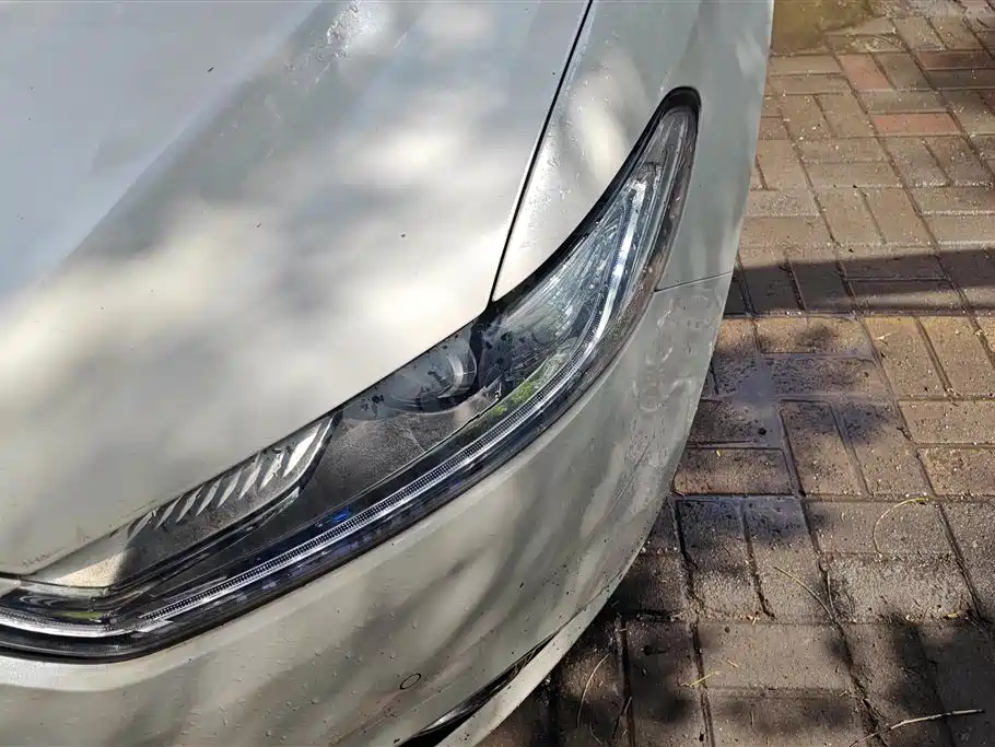 Mondeo 2.0 L GTDi240 Supreme