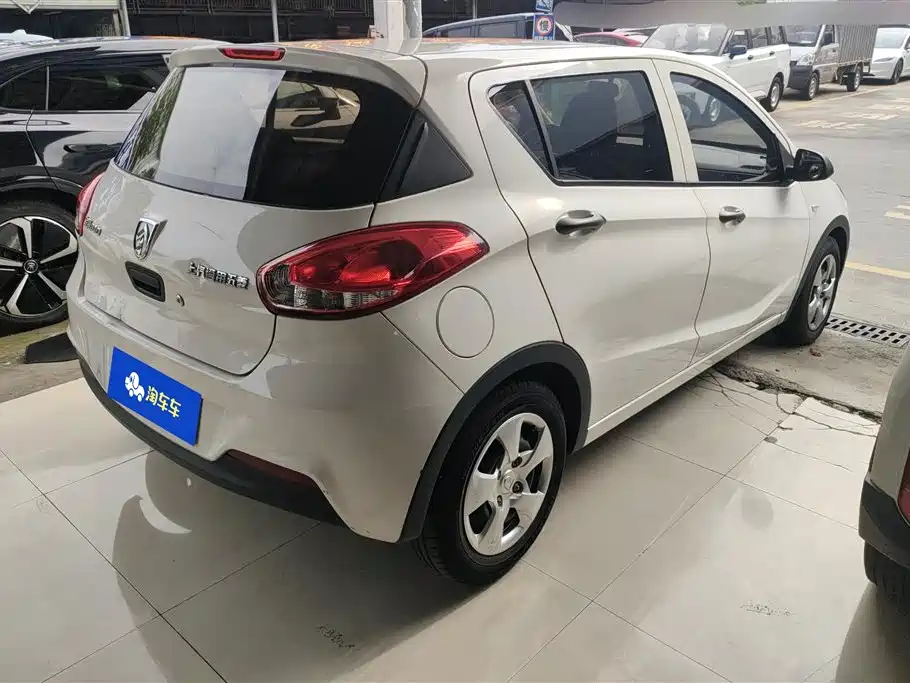 Baojun 310 1.2 L Manual Value