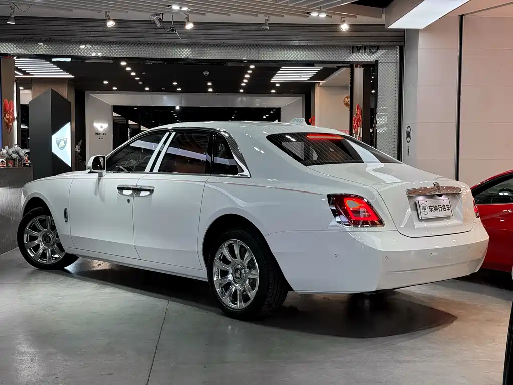 Ghost 6.7 T Standard Wheelbase