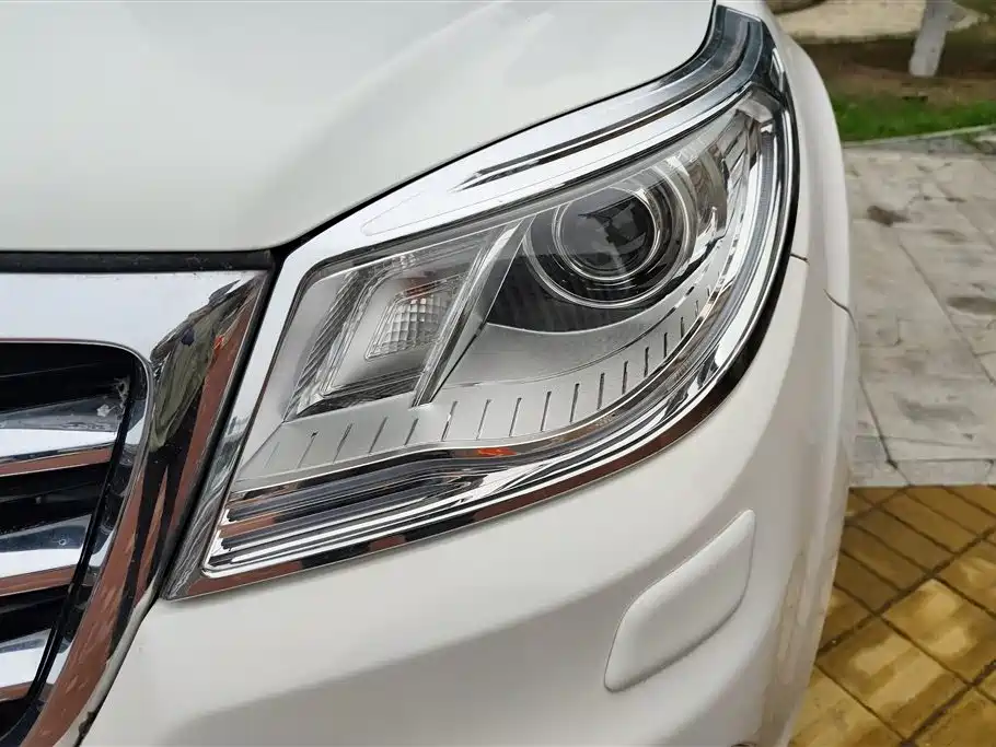 Haval H9 2.0 T 4 WD Luxury 7-seat