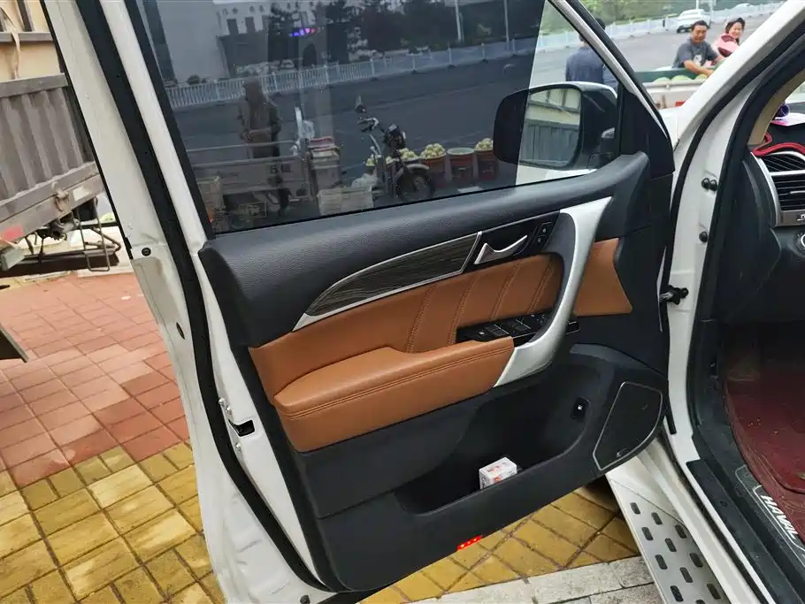 Haval H9 2.0 T 4 WD Luxury 7-seat