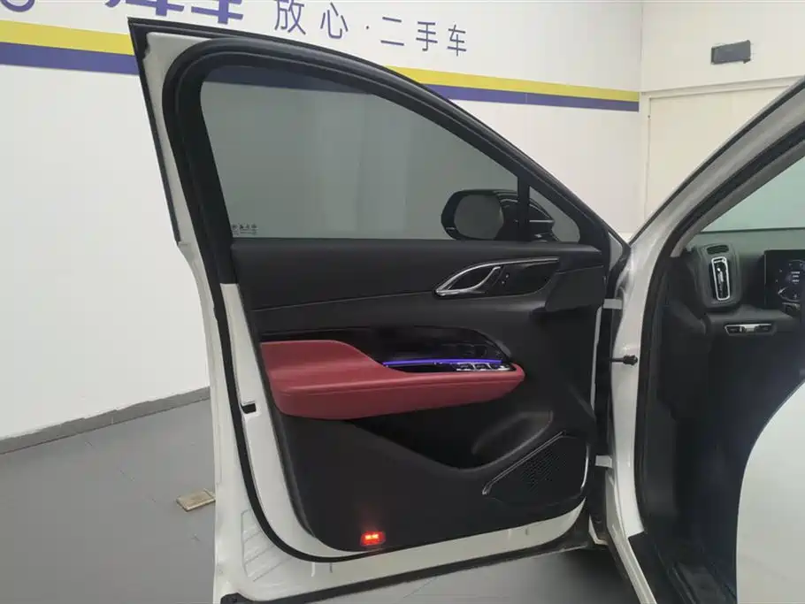 Hongqi HS3 1.5 T 2 WD Good Deed