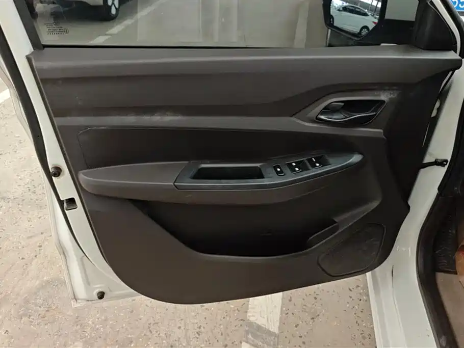 Wuling Hongguang 1.5 L S Standard CN-VI LAR