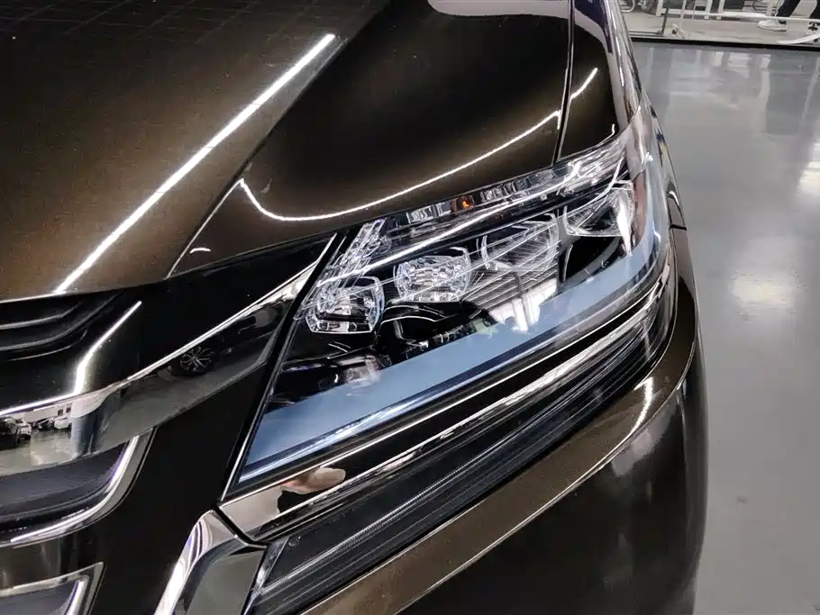 Elysion 2.0 L Hybrid Luxury