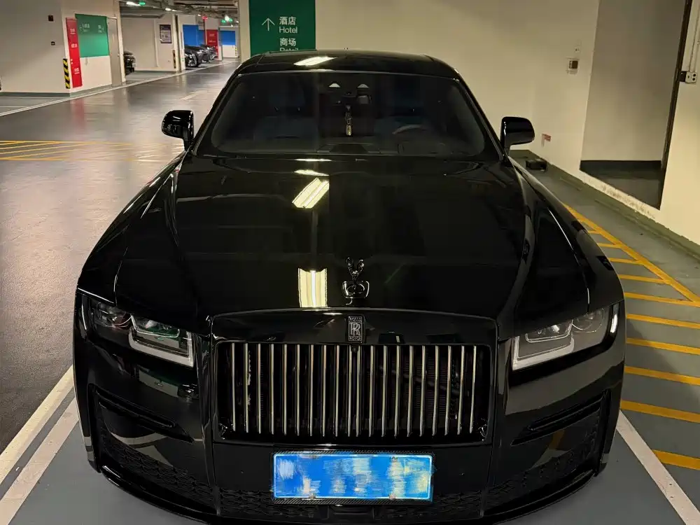 Ghost 6.7 T Black Badge