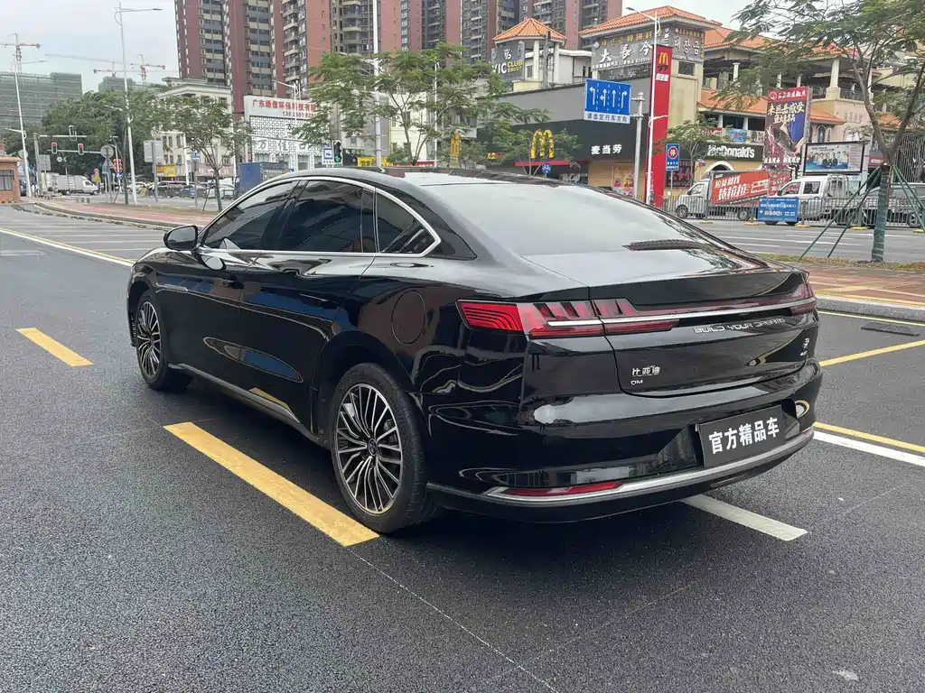 Han DM 4 WD Performance Distinguished