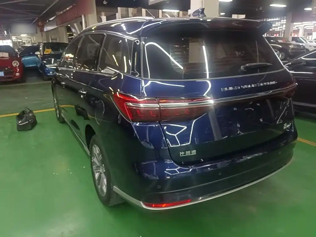 Song MAX Upgraded 1.5 T Auto Luxury 7-seat