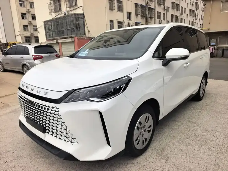 Maxus G50 大通G50 2024款 PLUS 1.5 T 幸福推荐自动荣耀版