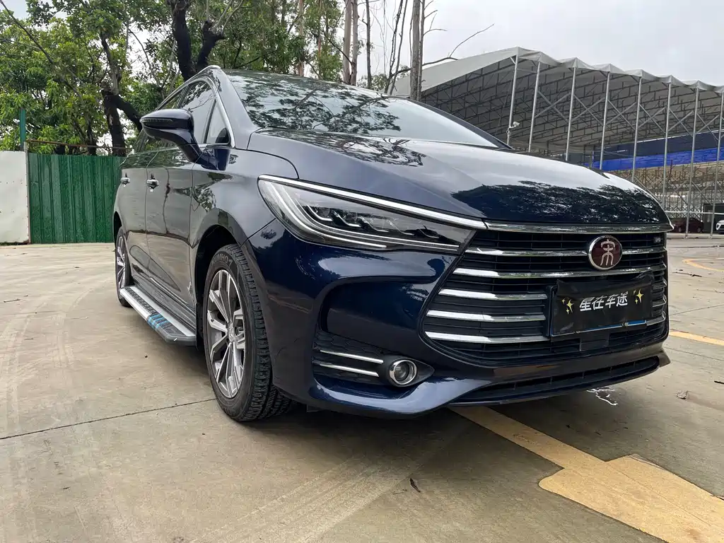 Song MAX 1.5 T Auto Connected Wise Motion 6-seat CN-VI