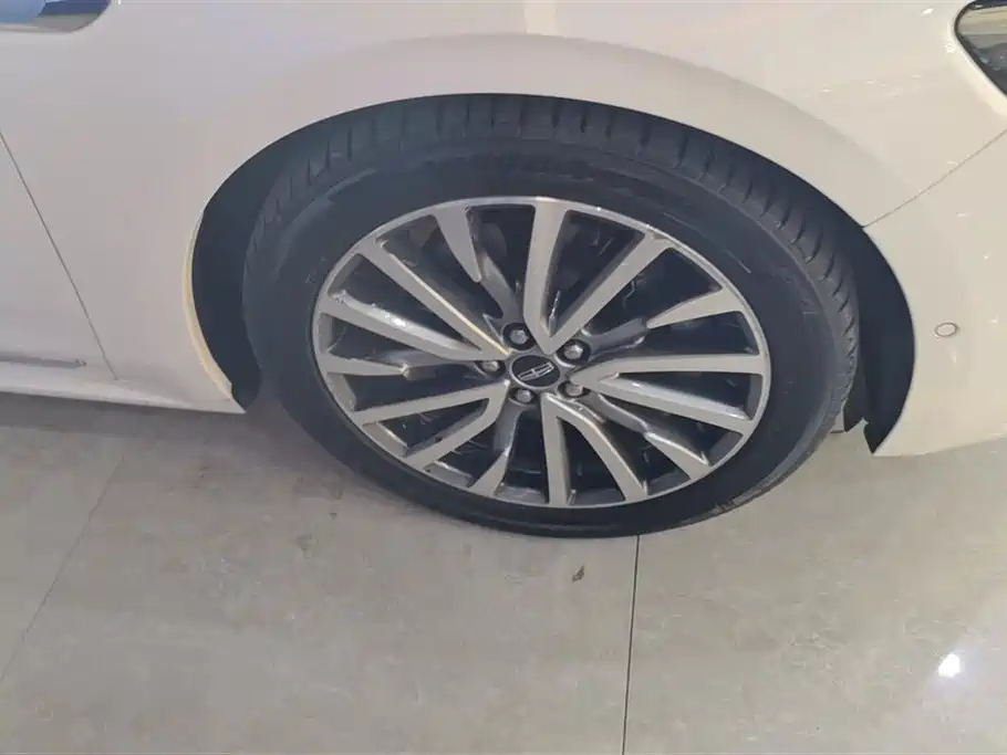 Lincoln Continental 2.0 T 2 WD Honor Shine