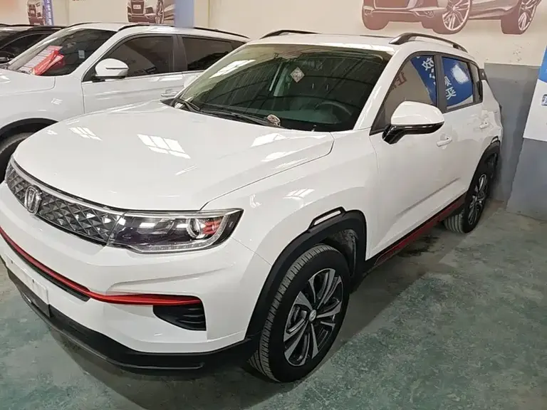 Changan CS35 PLUS 长安CS35 PLUS 2022款 1.6 L 手动豪华版