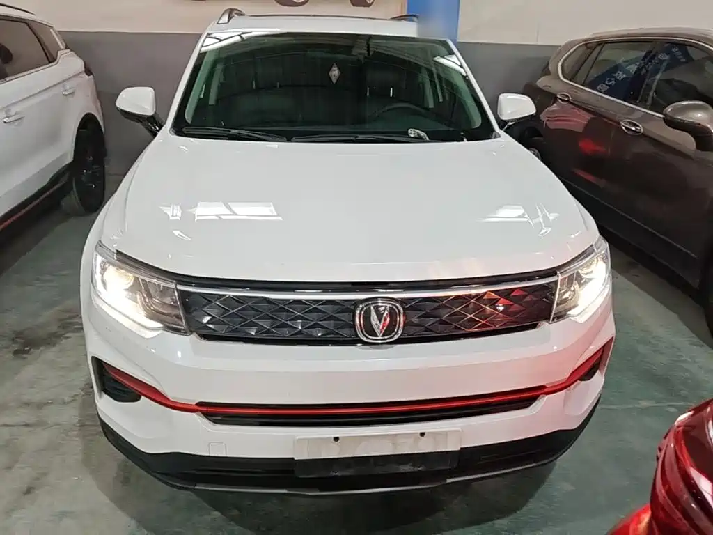 Changan CS35 PLUS 长安CS35 PLUS 2022款 1.6 L 手动豪华版
