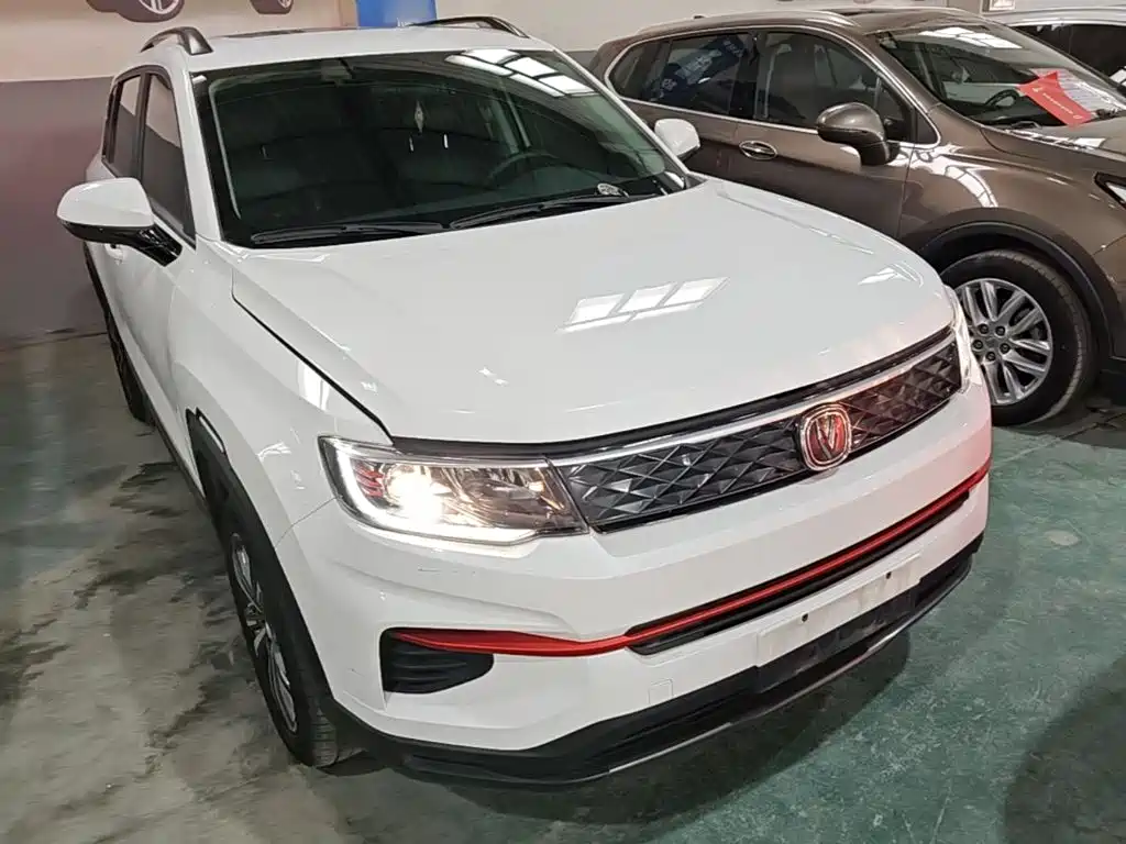 Changan CS35 PLUS 长安CS35 PLUS 2022款 1.6 L 手动豪华版