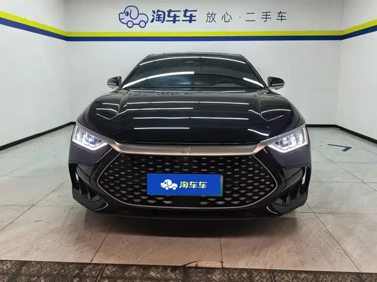 BYD Han DM-i Glory 121 KM Distinguished