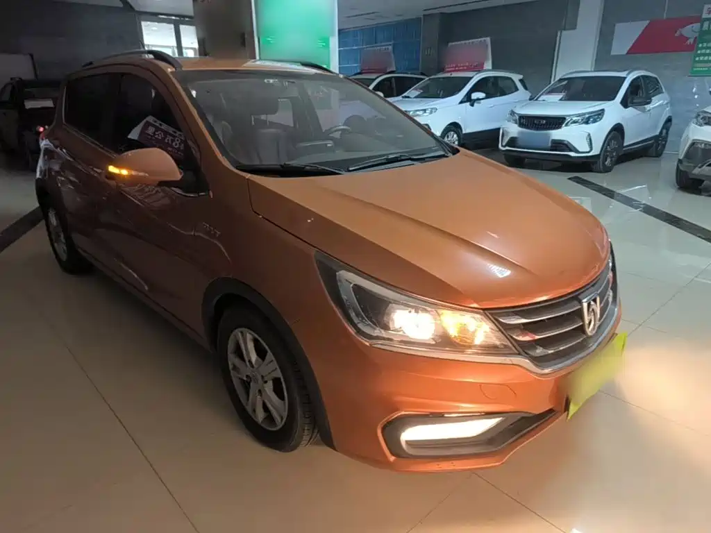 Baojun 310 1.5 L Manual Luxury