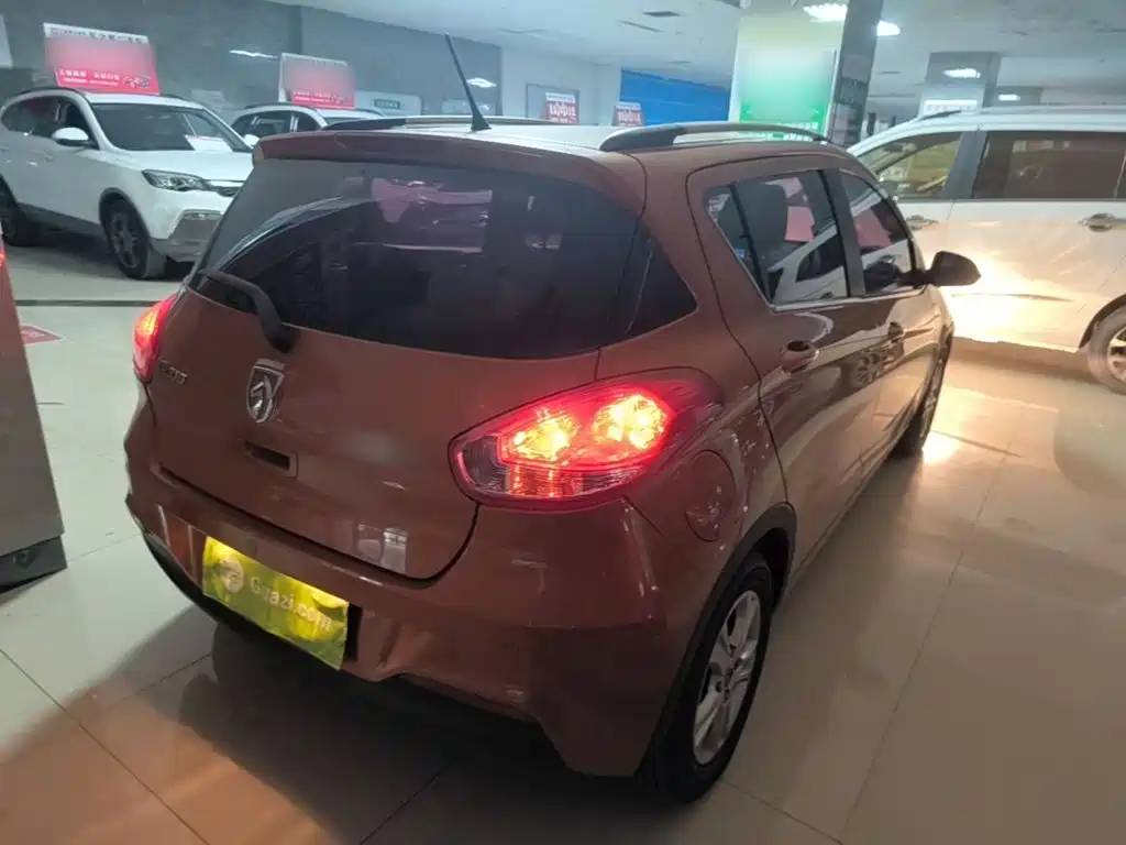 Baojun 310 1.5 L Manual Luxury