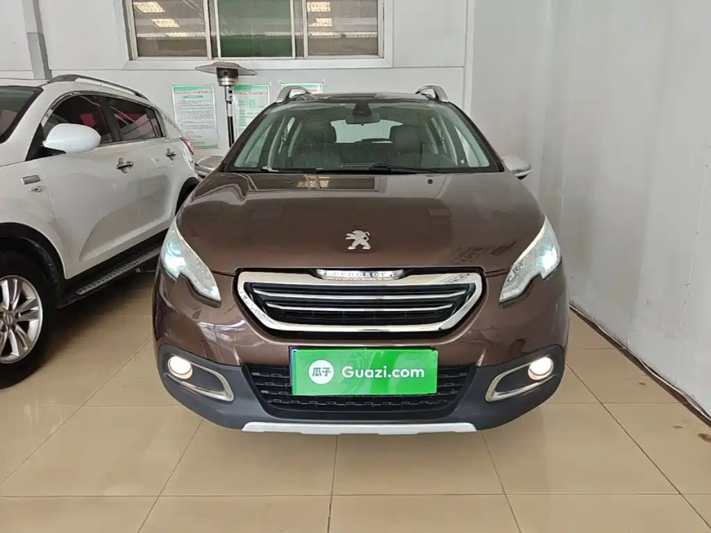 Peugeot 2008 2014 1.6 L Auto Navigator