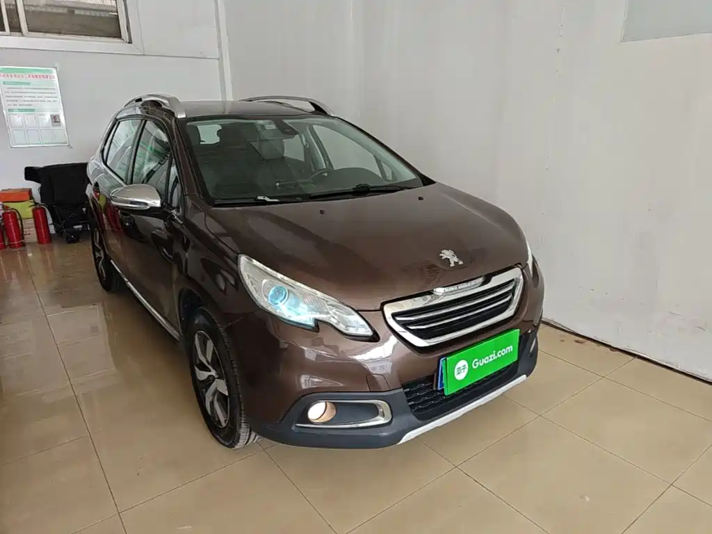 Peugeot 2008 2014 1.6 L Auto Navigator