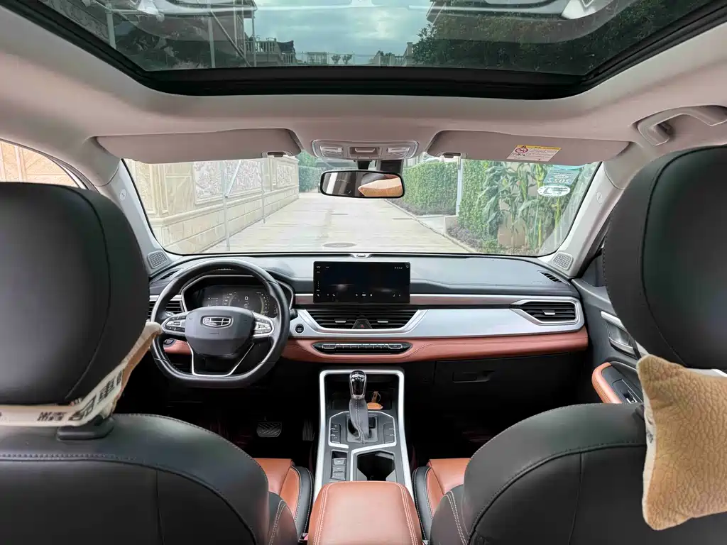 Vision X6 1.4 T CVT Distinguished