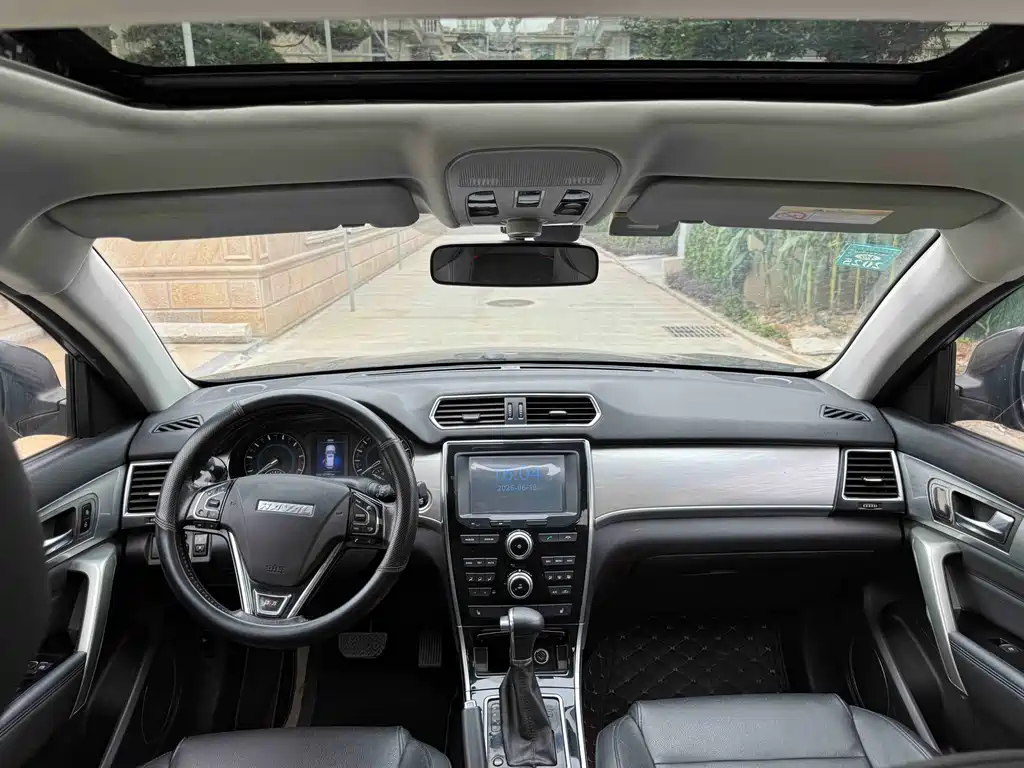 Haval H2 Red Label 1.5 T Auto 2 WD Luxury