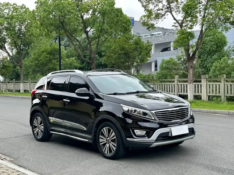 Kia Sportage 2.0 L Auto 2 WD DLX