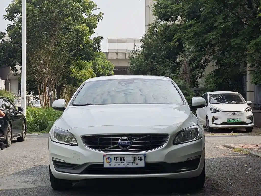 Volvo S60 沃尔沃S60 2017款 S60 L T3 智行版