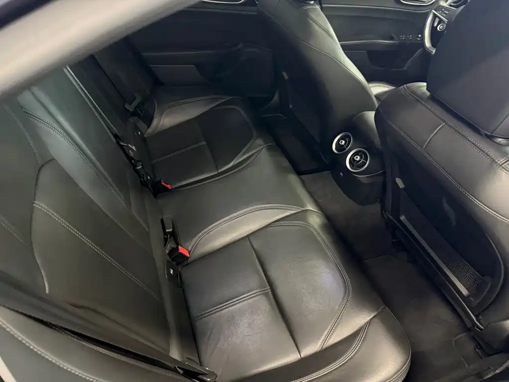 Giulia 2.0 T 280 HP Luxury