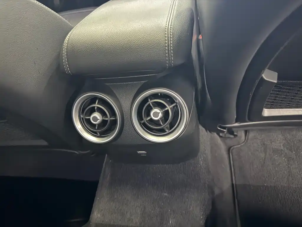 Giulia 2.0 T 280 HP Luxury