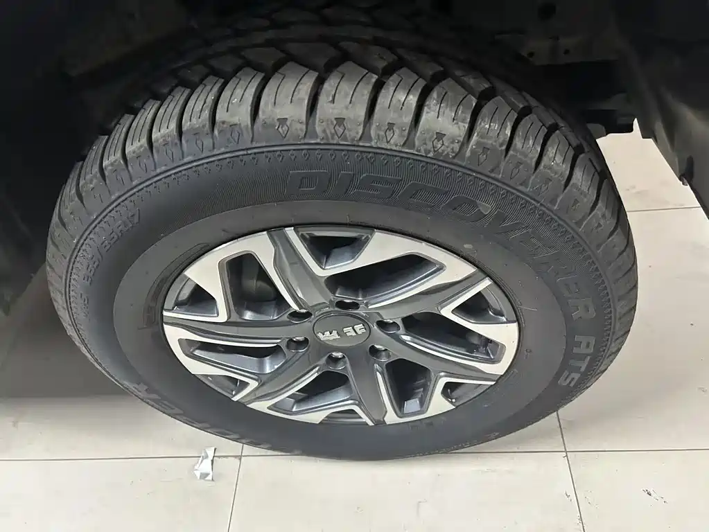 BAIC BJ40 2.0 D New Blade Hero Cross