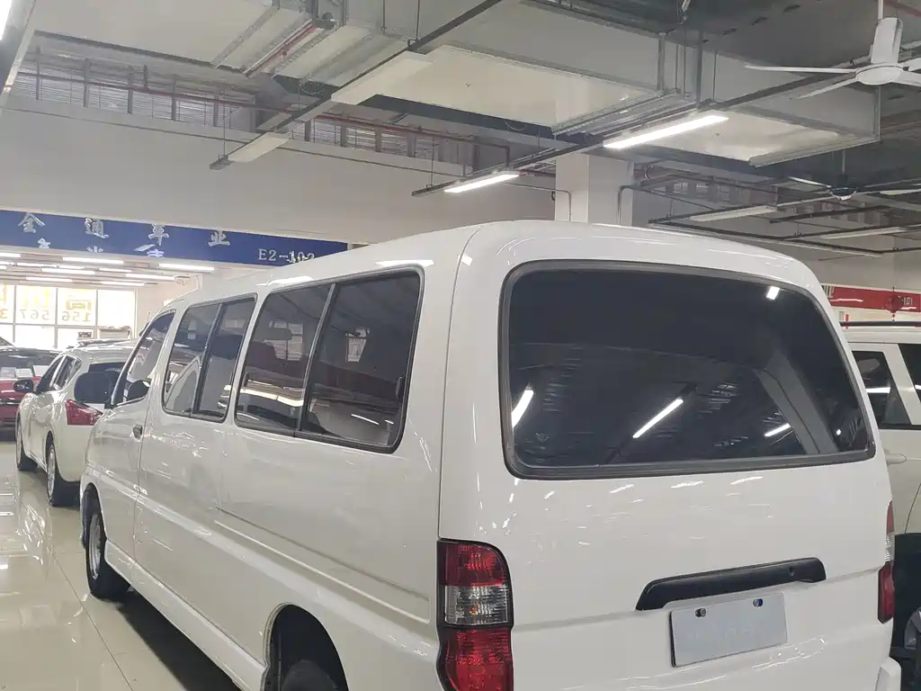 Grace 2.0 L Express Comfort 7-seat CN-VI 1 TZS