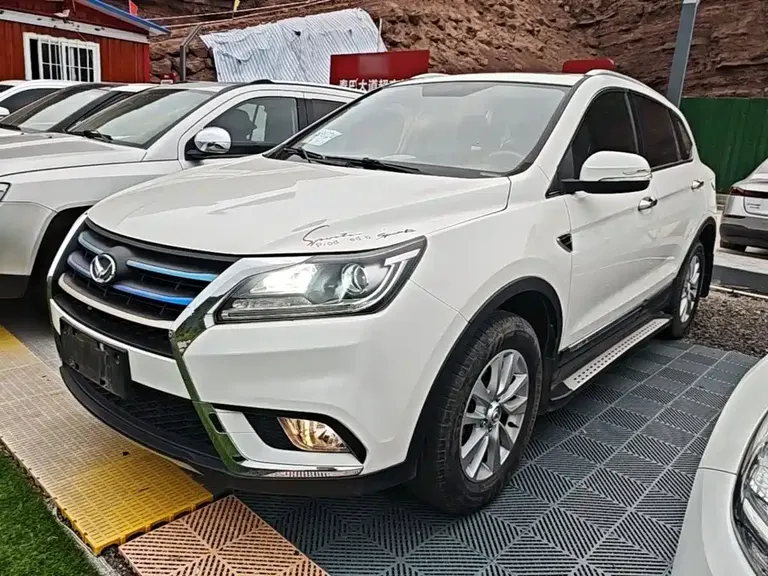 BAIC Huansu S6 1.5 T CVT Smooth Enjoyment