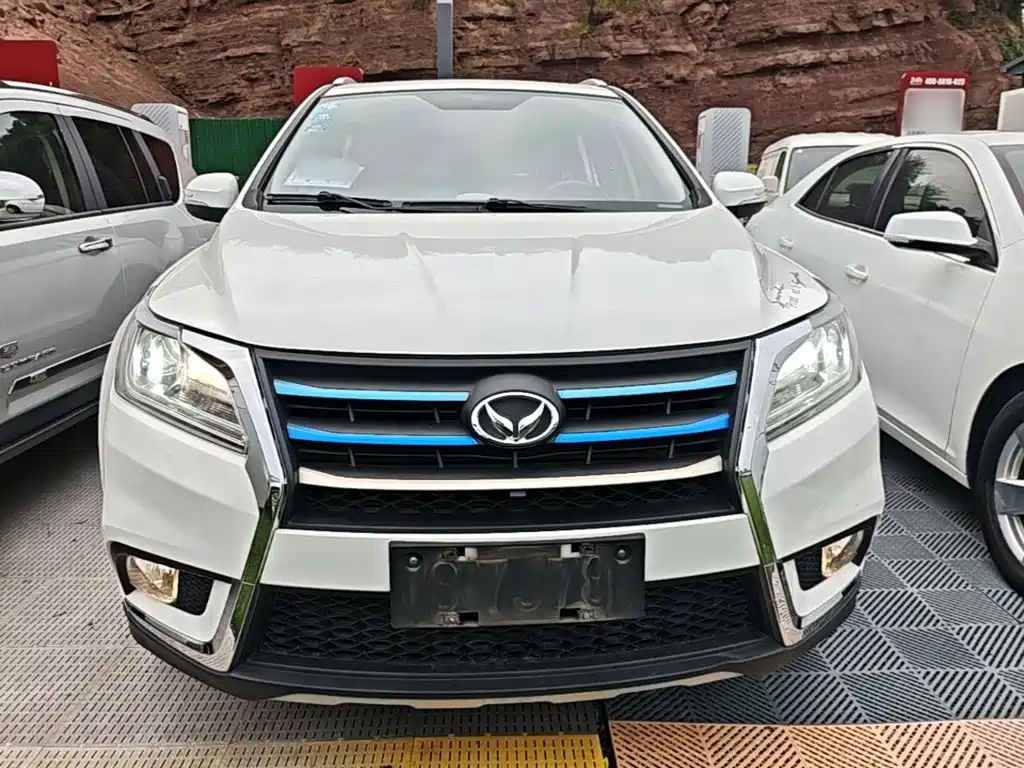 BAIC Huansu S6 1.5 T CVT Smooth Enjoyment
