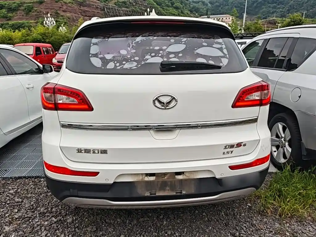 BAIC Huansu S6 1.5 T CVT Smooth Enjoyment