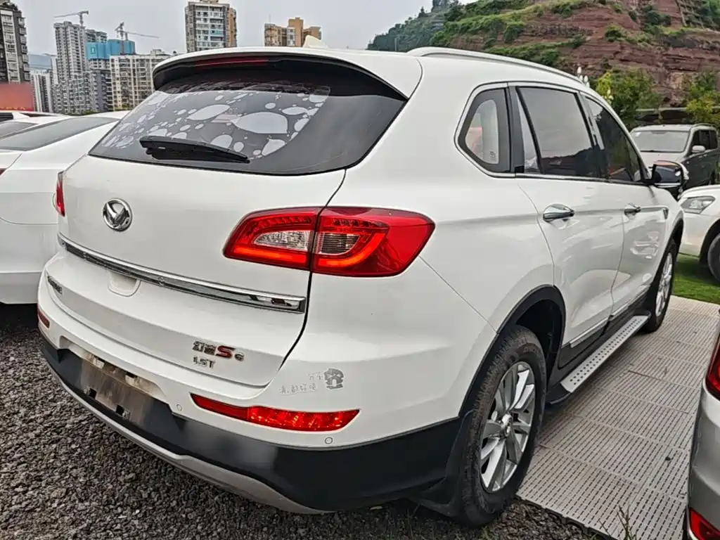 BAIC Huansu S6 1.5 T CVT Smooth Enjoyment