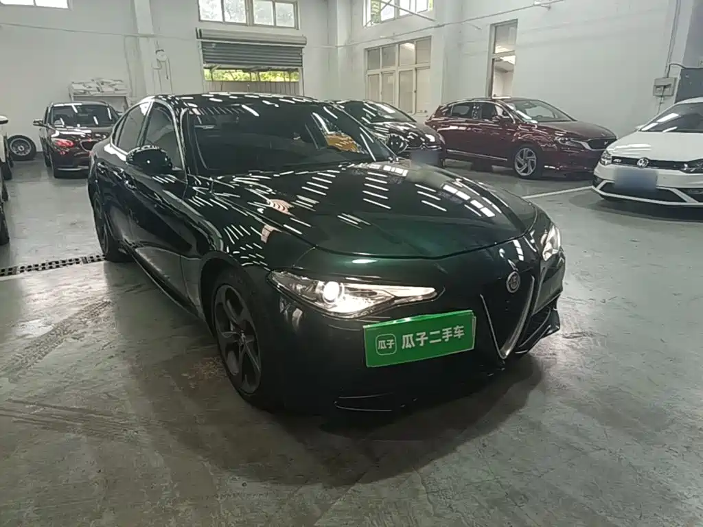 Giulia 2.0 T 280 HP Luxury