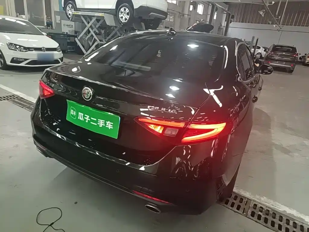 Giulia 2.0 T 280 HP Luxury