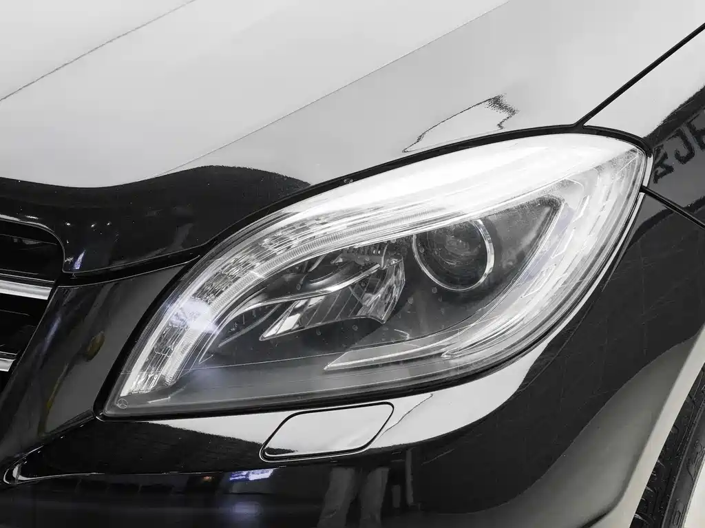 Mercedes-Benz M-Class ML 320 4 MATIC