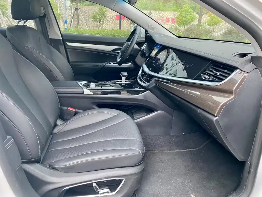 Borui 1.8 T Navigator +