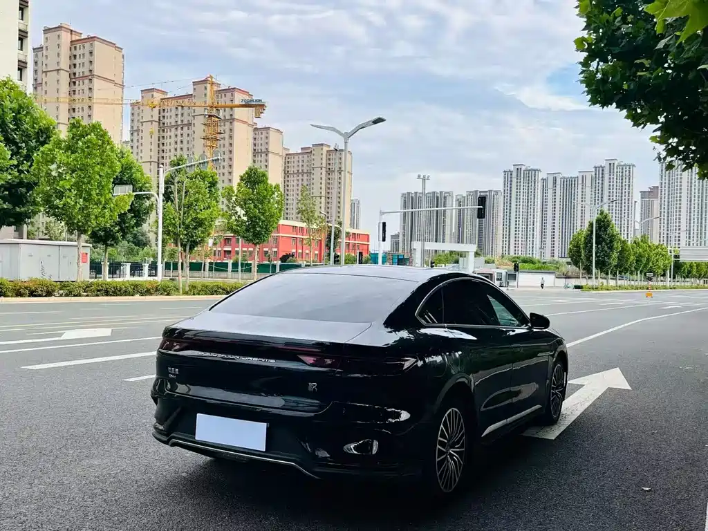 Han DM-i Glory 121 KM Premium