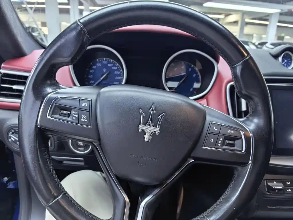 Ghibli 3.0 T Standard