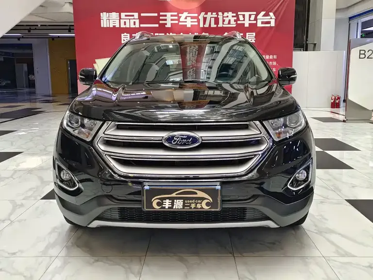 Ford Edge EcoBoost 245 2 WD Platinum Sharp 7-seat CN-V