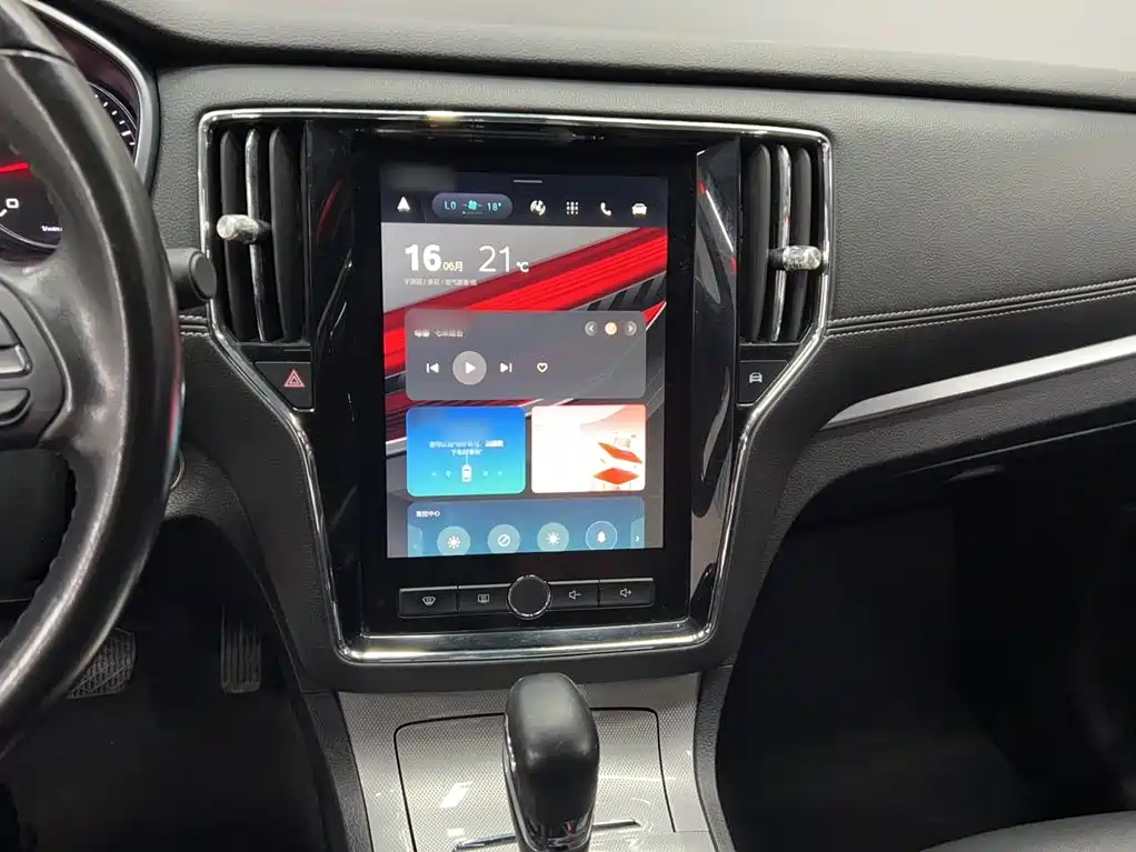 Roewe RX5 20 T 2 WD Auto Internet Smart Value